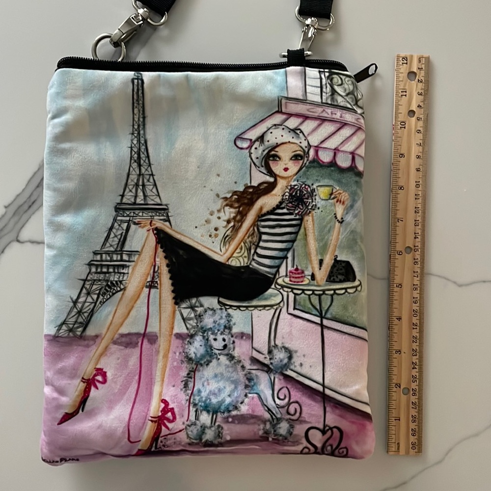 Cross body bag with bella pilar artwork Parisian Café .Great used condition